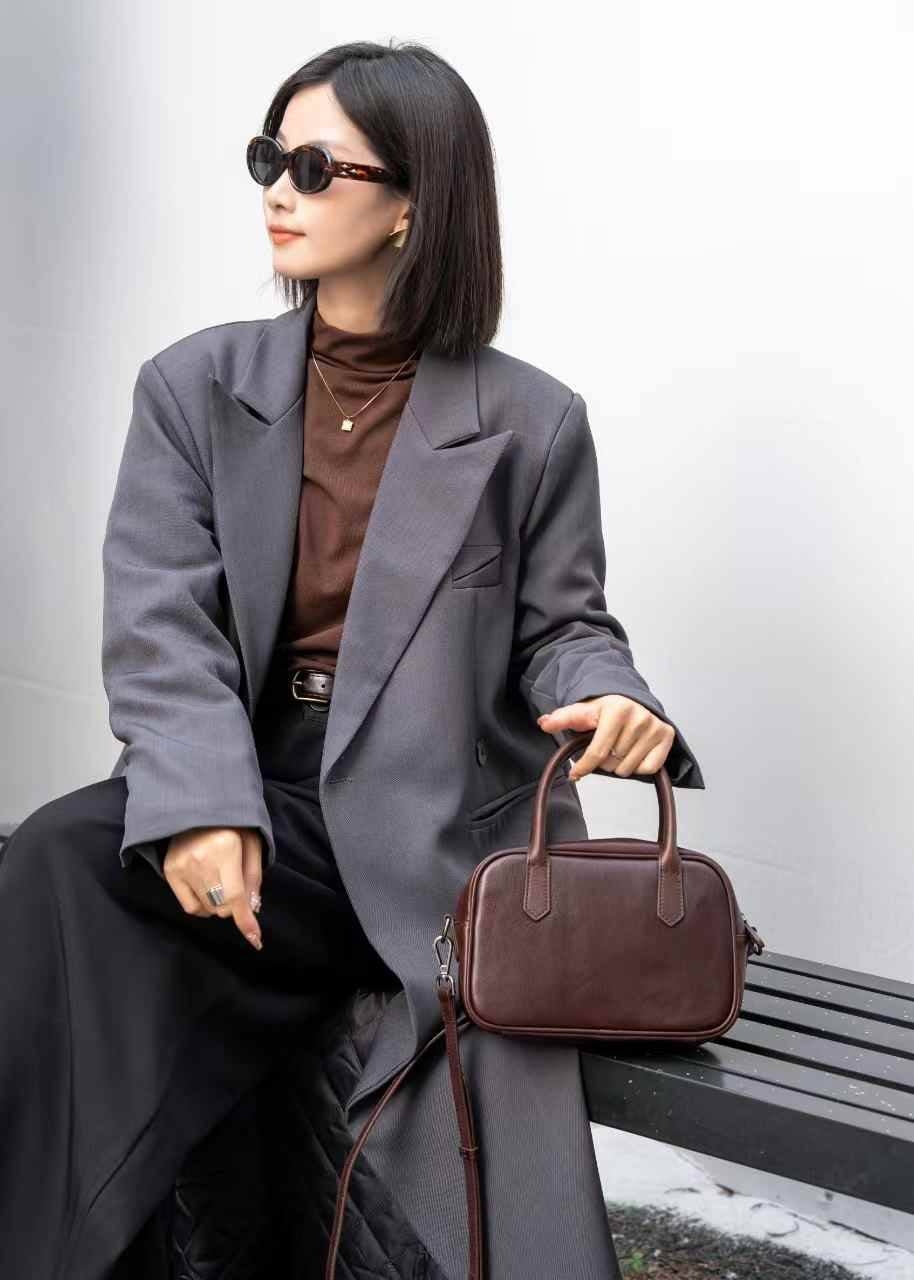 Genuine leather tote bag