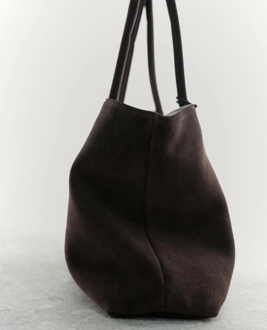 Shopper bag made of genuine suede