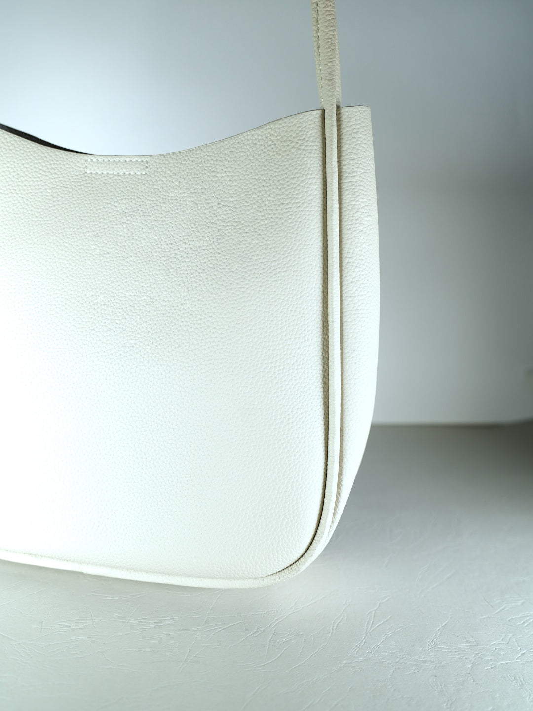 Genuine leather shopper bag