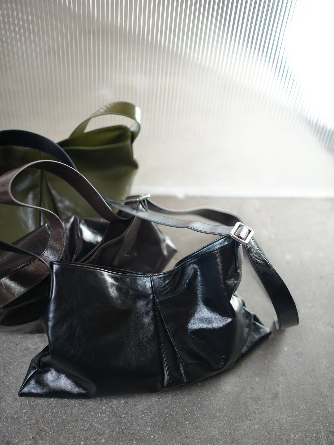 Genuine leather shopper bag