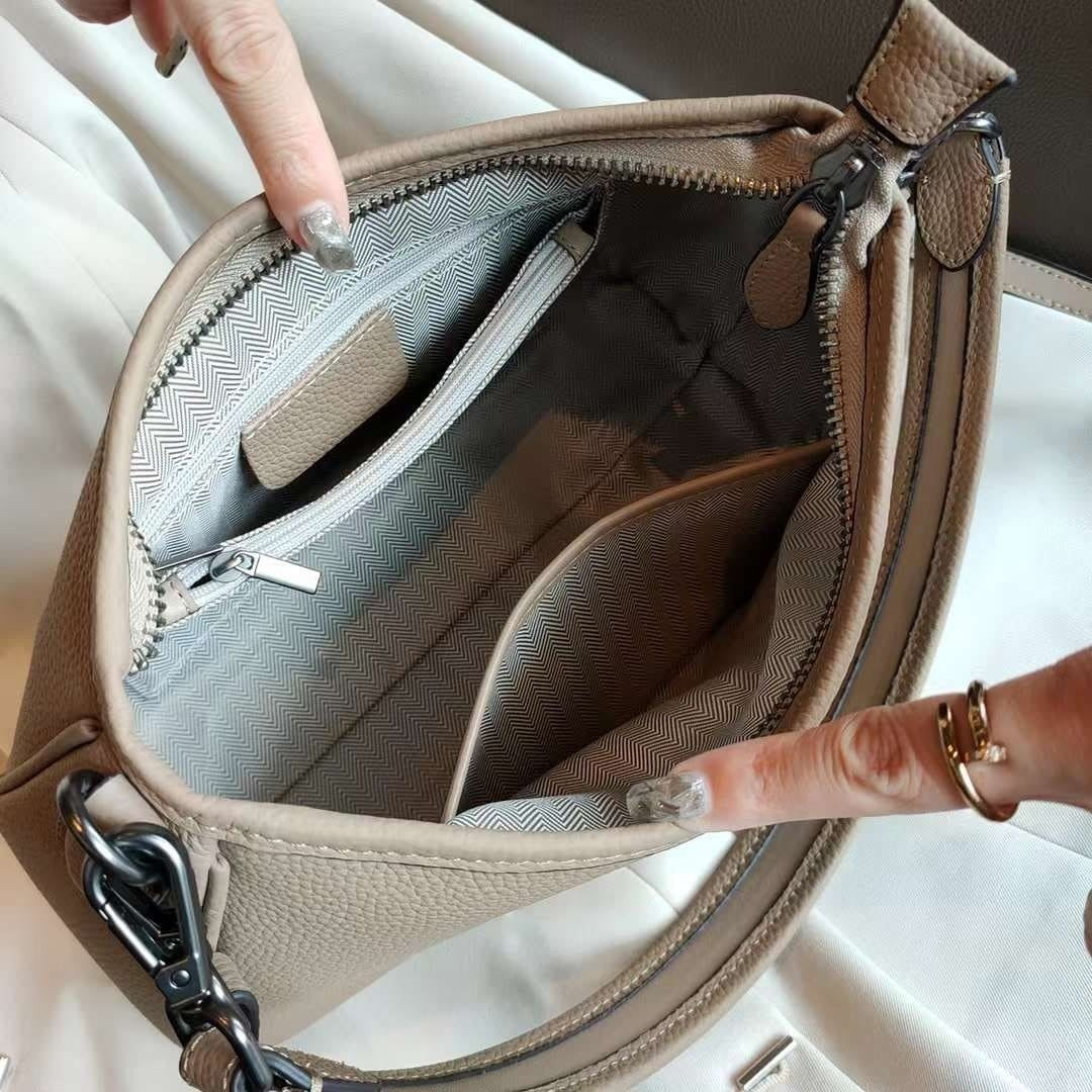 Genuine leather shoulder bag