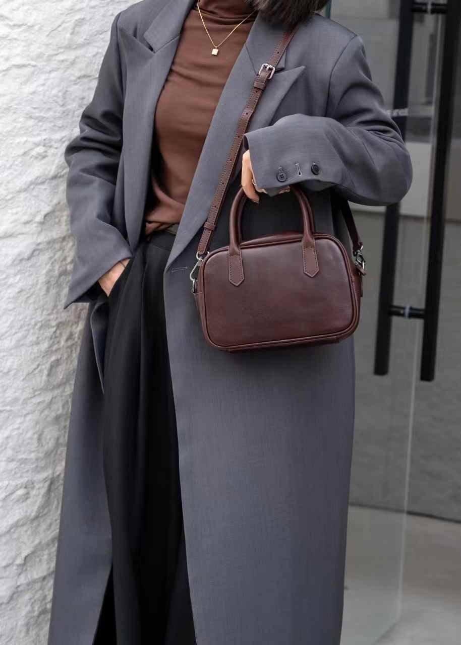 Genuine leather tote bag