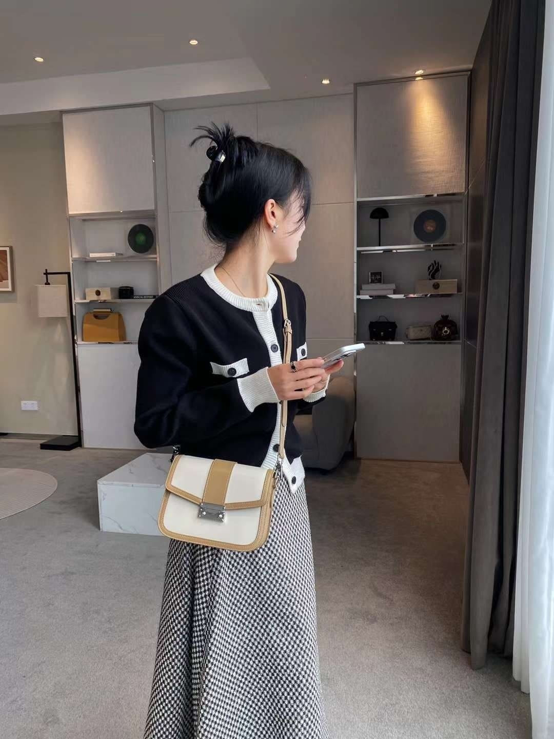 Genuine leather crossbody bag