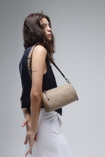 Barrel bag made of genuine leather