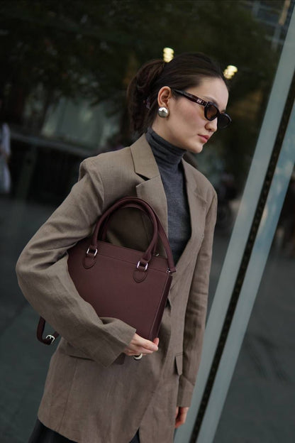 Genuine leather tote bag