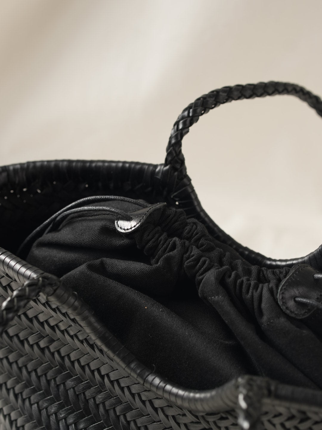 AGATHA Genuine leather tote bag