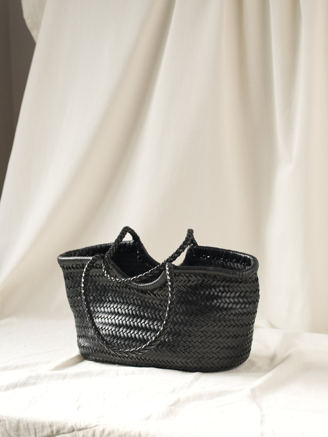 AGATHA Genuine leather tote bag