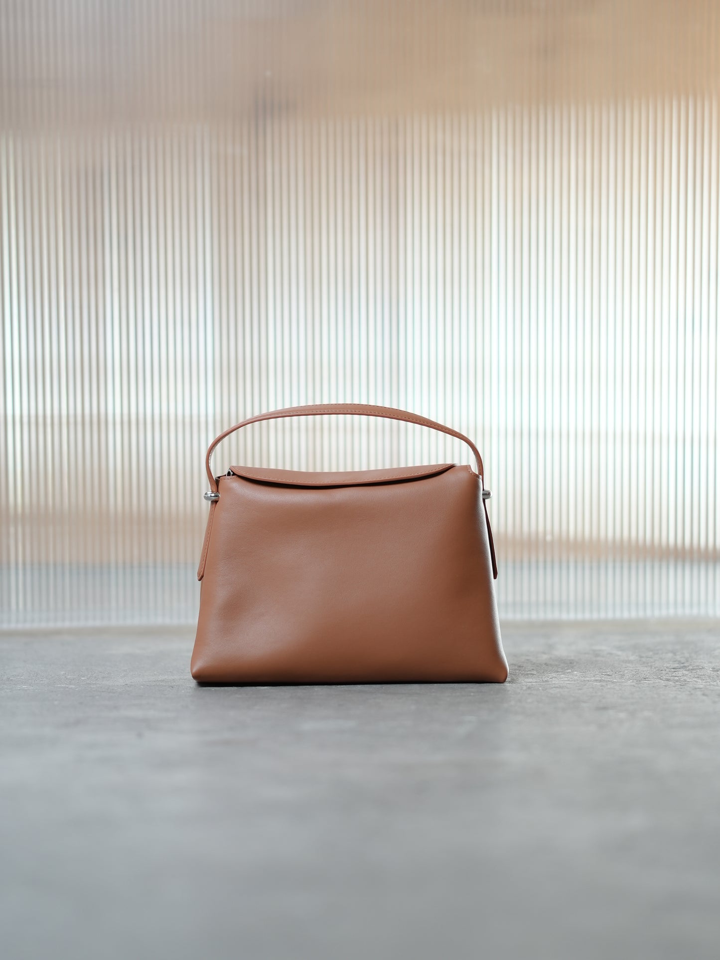 AMARIS genuine leather crossbody bag