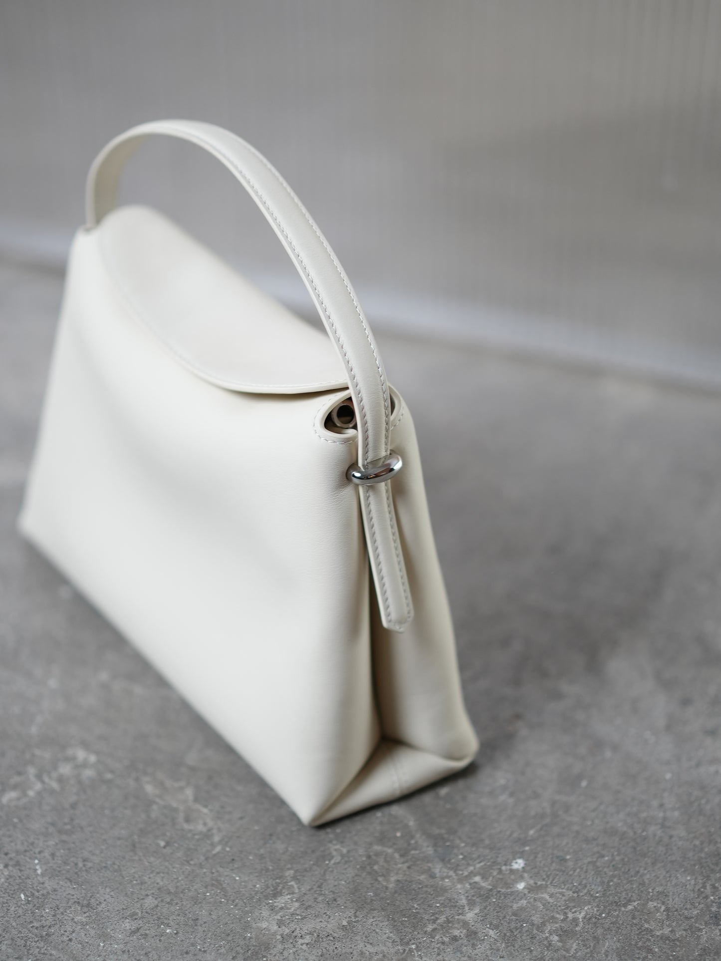 AMARIS genuine leather crossbody bag