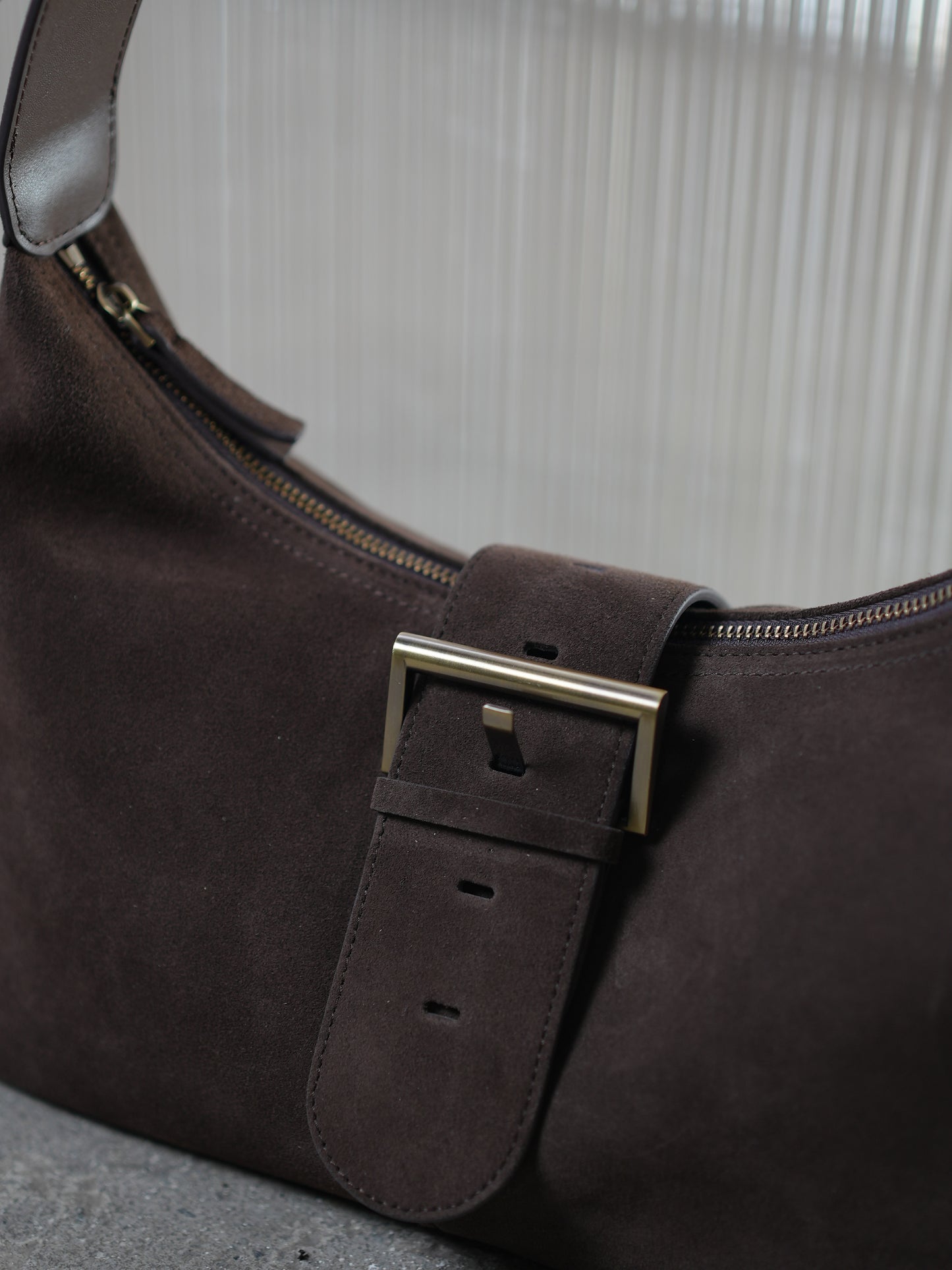 CAPUCCINE crossbody bag made of genuine suede