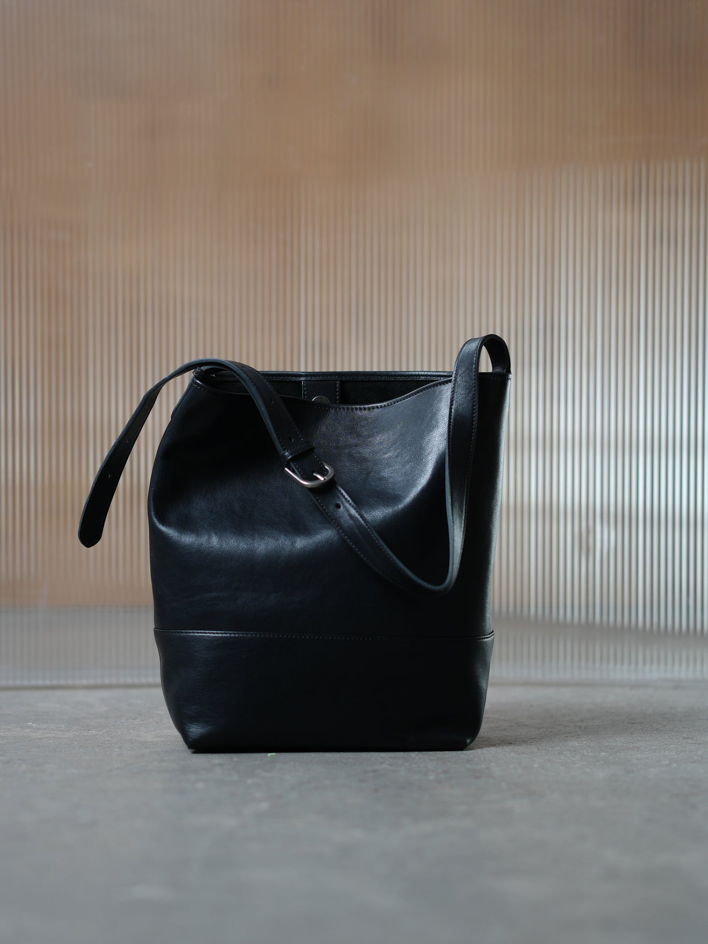 CASSIS genuine leather shopper bag