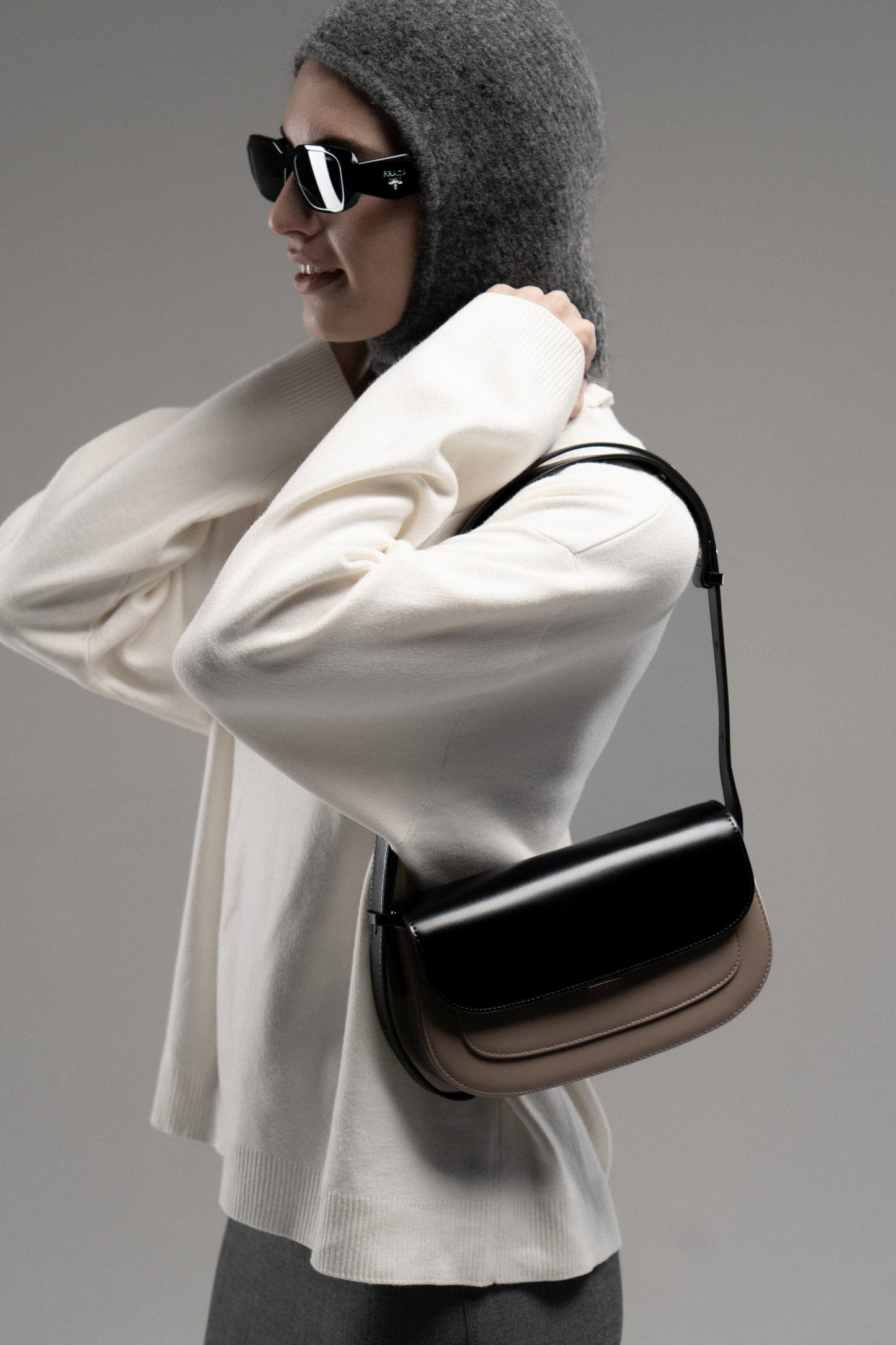 Genuine leather shoulder bag