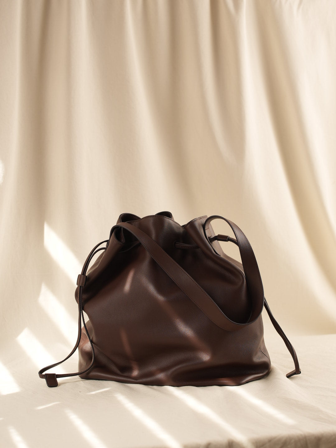 LILAS genuine leather tote bag