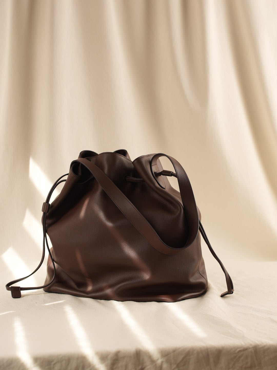 LILAS genuine leather tote bag