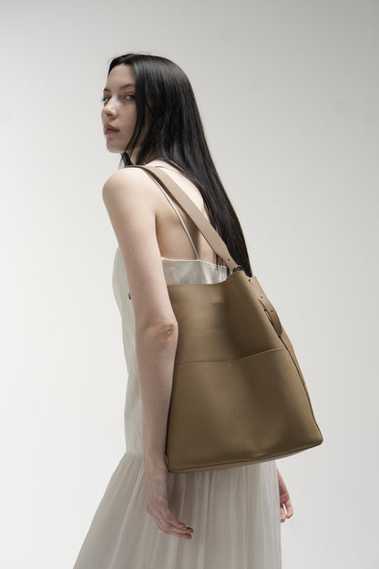 Genuine leather shopper bag