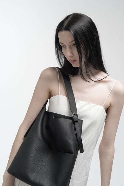 Genuine leather shopper bag