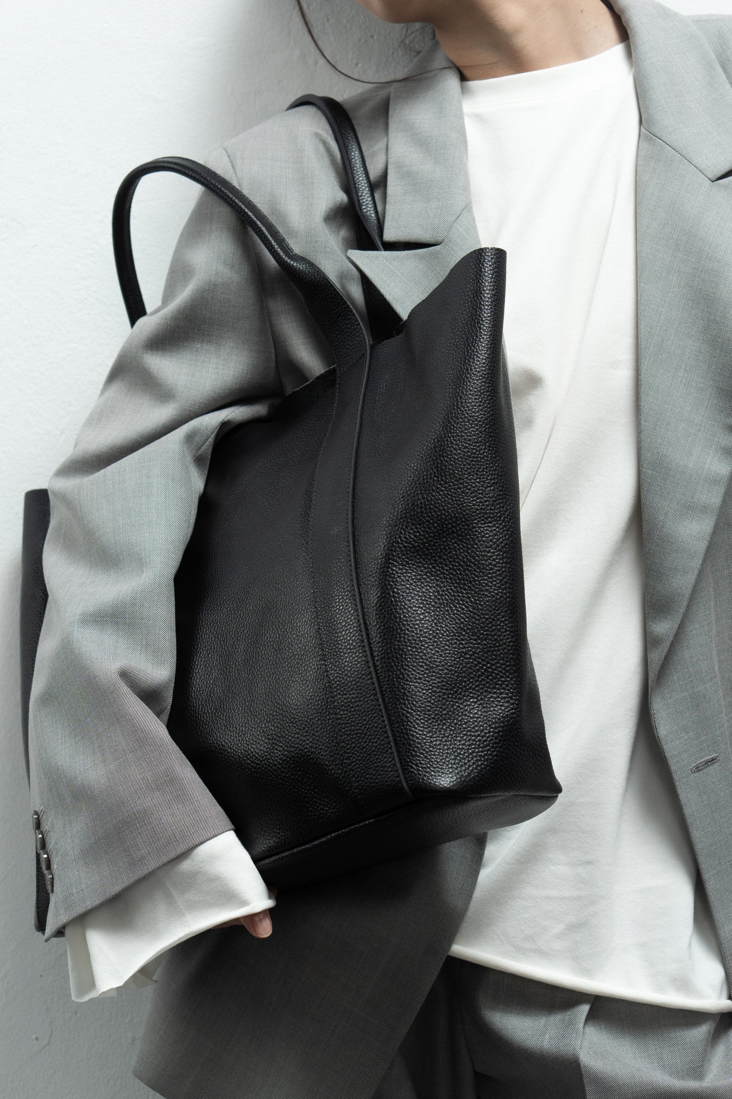 LUIZA shopper bag made of genuine leather