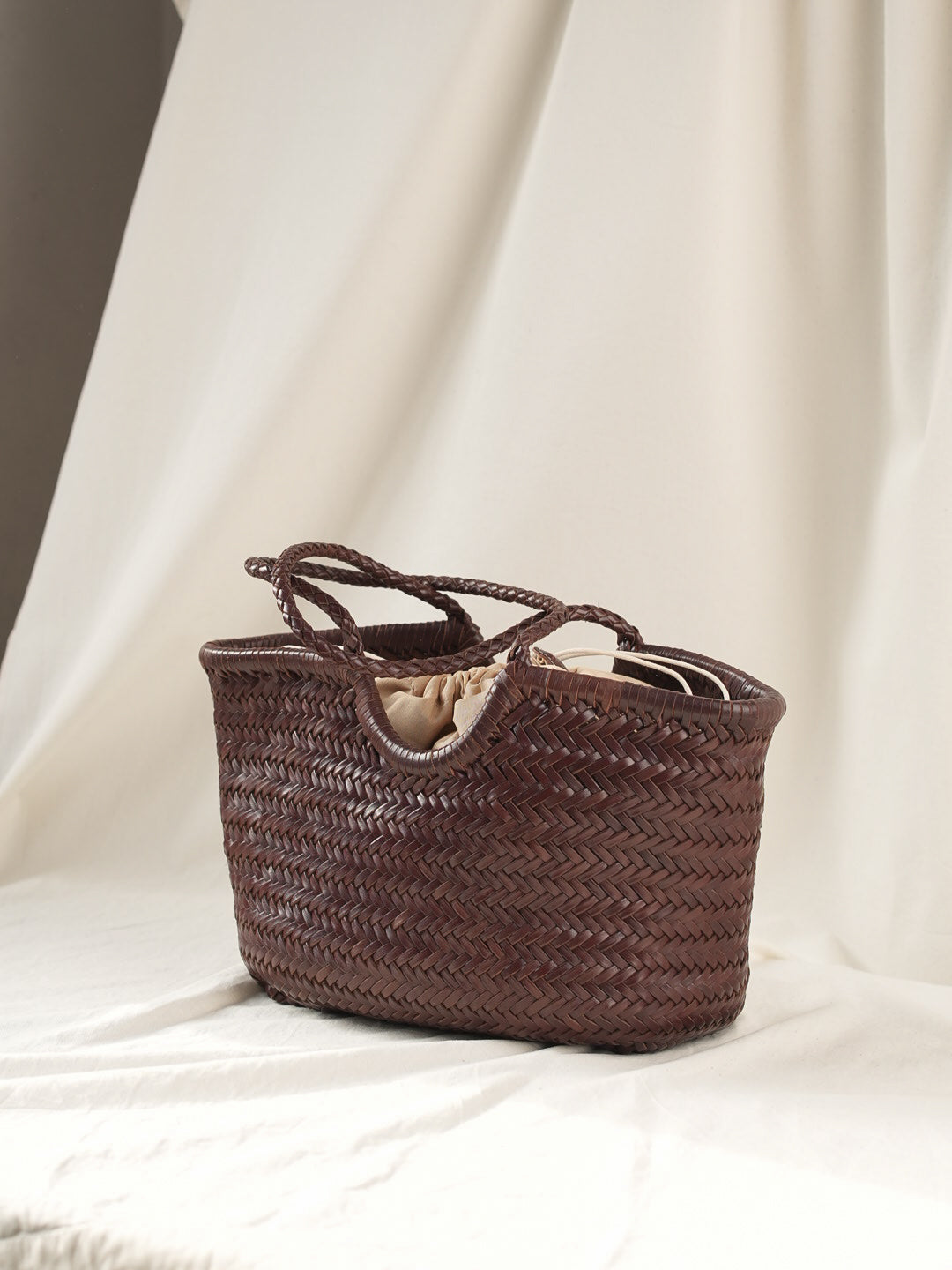 AGATHA Genuine leather tote bag