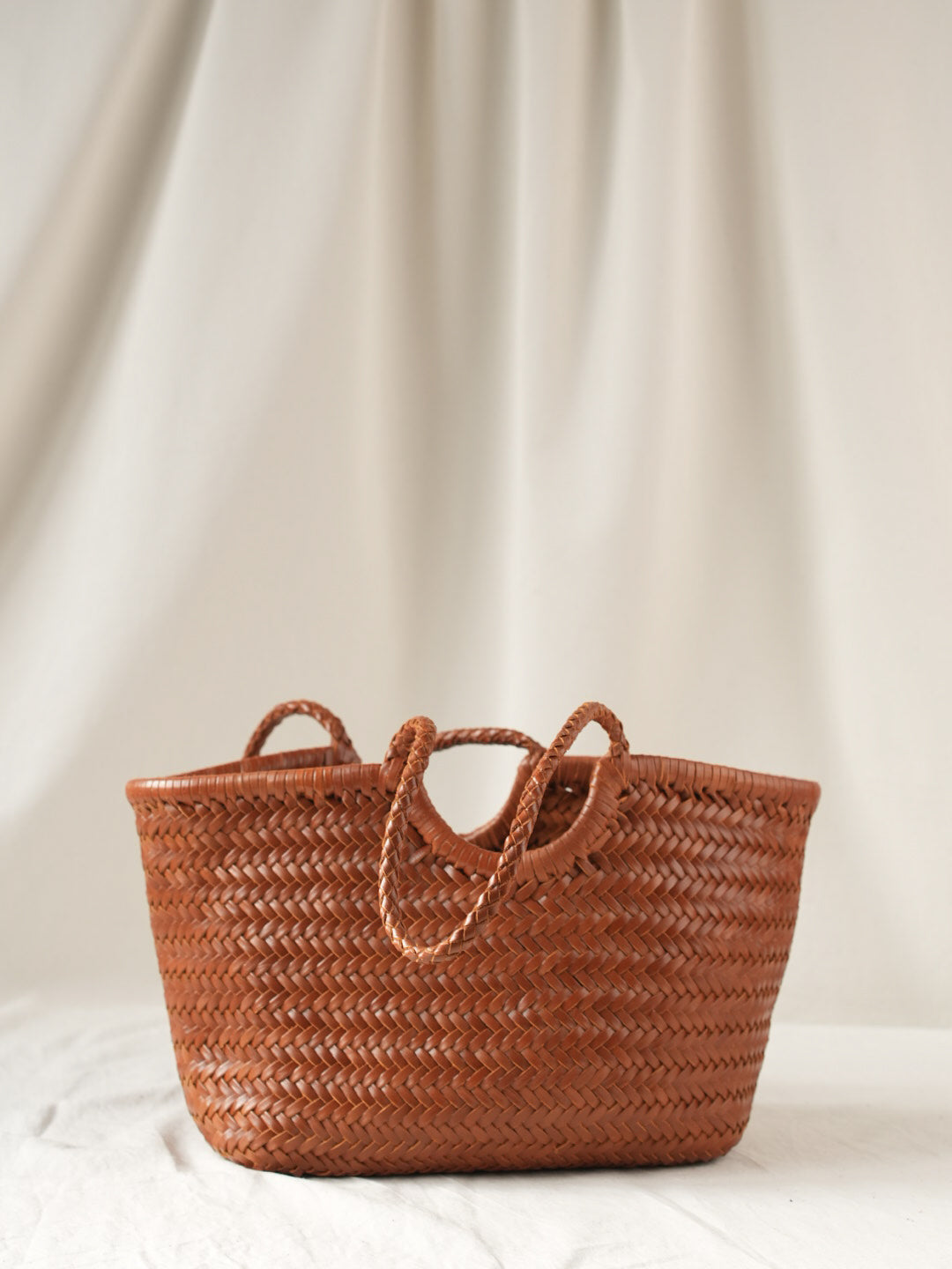 AGATHA Genuine leather tote bag