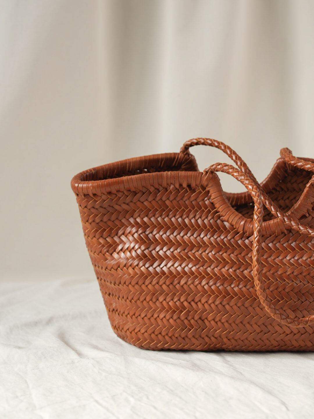 AGATHA Genuine leather tote bag