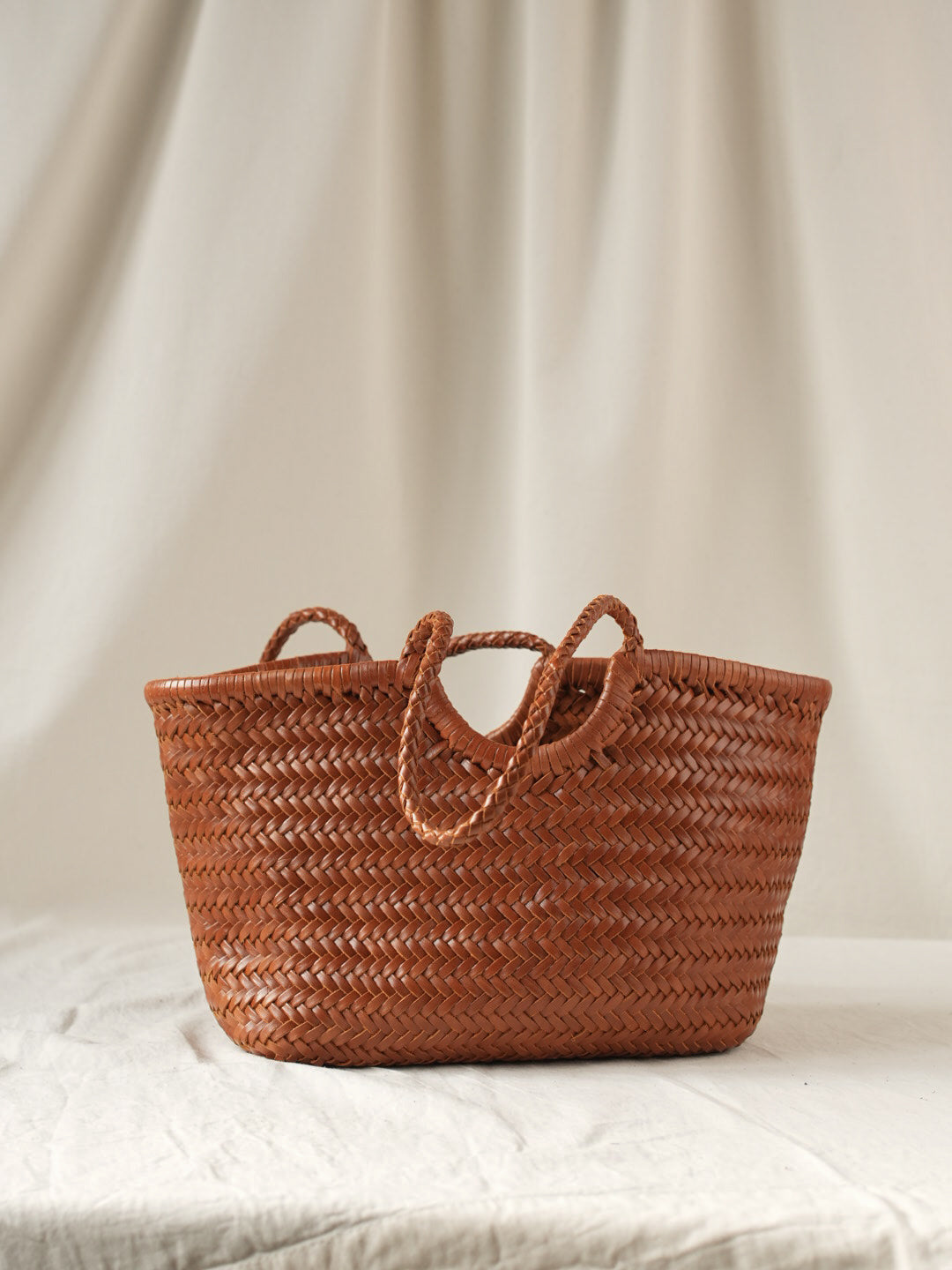 AGATHA Genuine leather tote bag