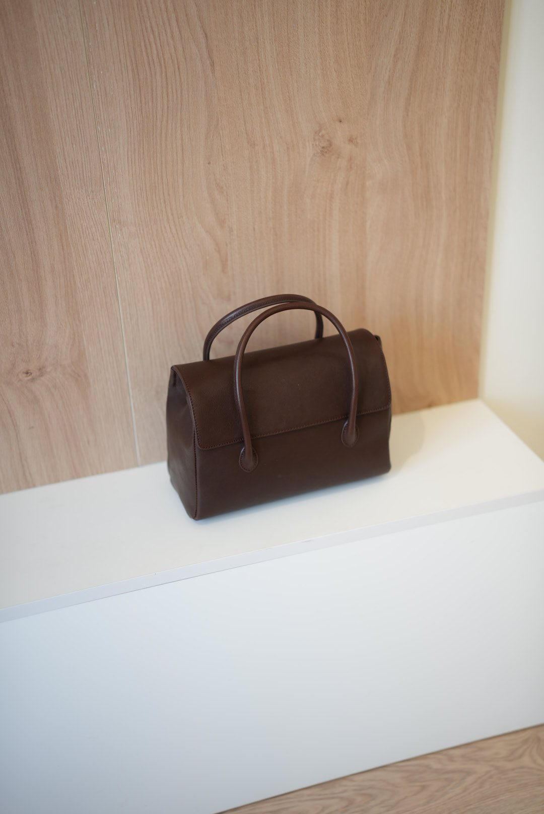 Genuine leather tote bag